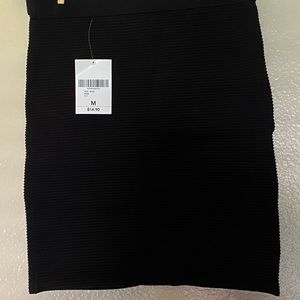 black textured ribbed mini skirt